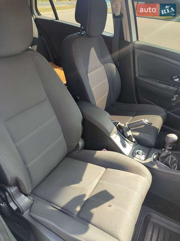 Универсал Renault Megane 2013 в Кривом Роге фото 20 Универсал Renault Megane 2013 в Кривом Роге