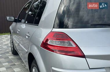 Хэтчбек Renault Megane 2007 в 