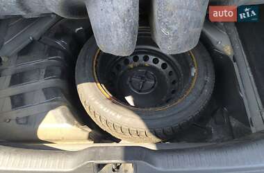Хэтчбек Renault Megane 2009 в 