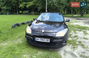 Хэтчбек Renault Megane 2009 в 