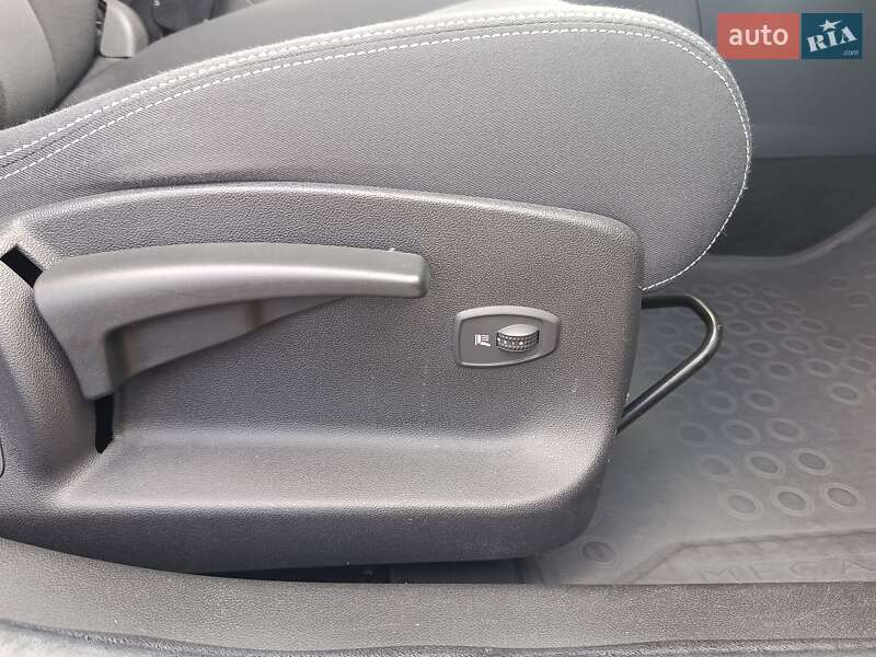 Універсал Renault Megane 2011 в Полтаві фото 38 Універсал Renault Megane 2011 в Полтаві