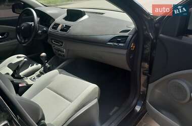 Универсал Renault Megane 2010 в 