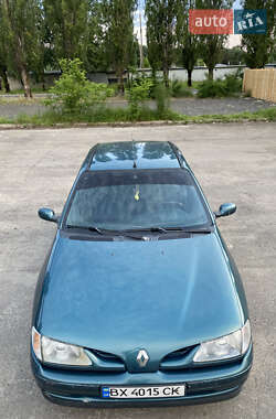 Хетчбек Renault Megane 1996 в Вараші