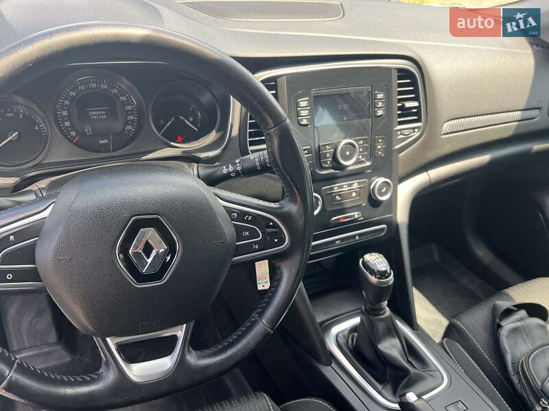 Хетчбек Renault Megane 2017 в Калуші