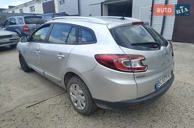 Универсал Renault Megane 2014 в Остроге