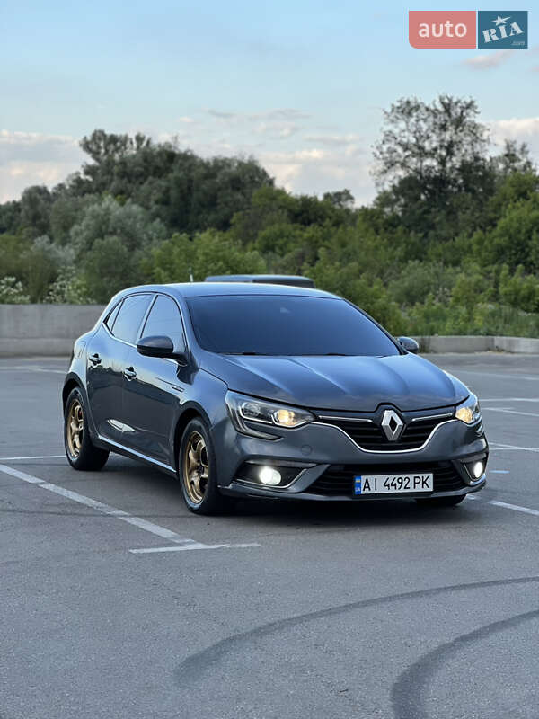 Хэтчбек Renault Megane 2016 в Киеве