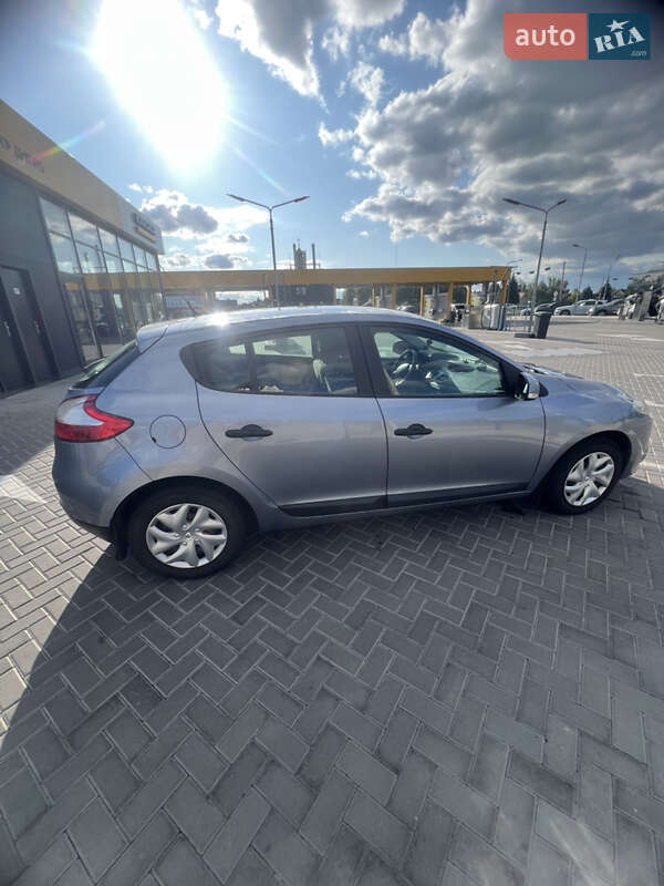 Хэтчбек Renault Megane 2010 в Днепре