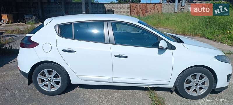 Хетчбек Renault Megane 2012 в Вараші