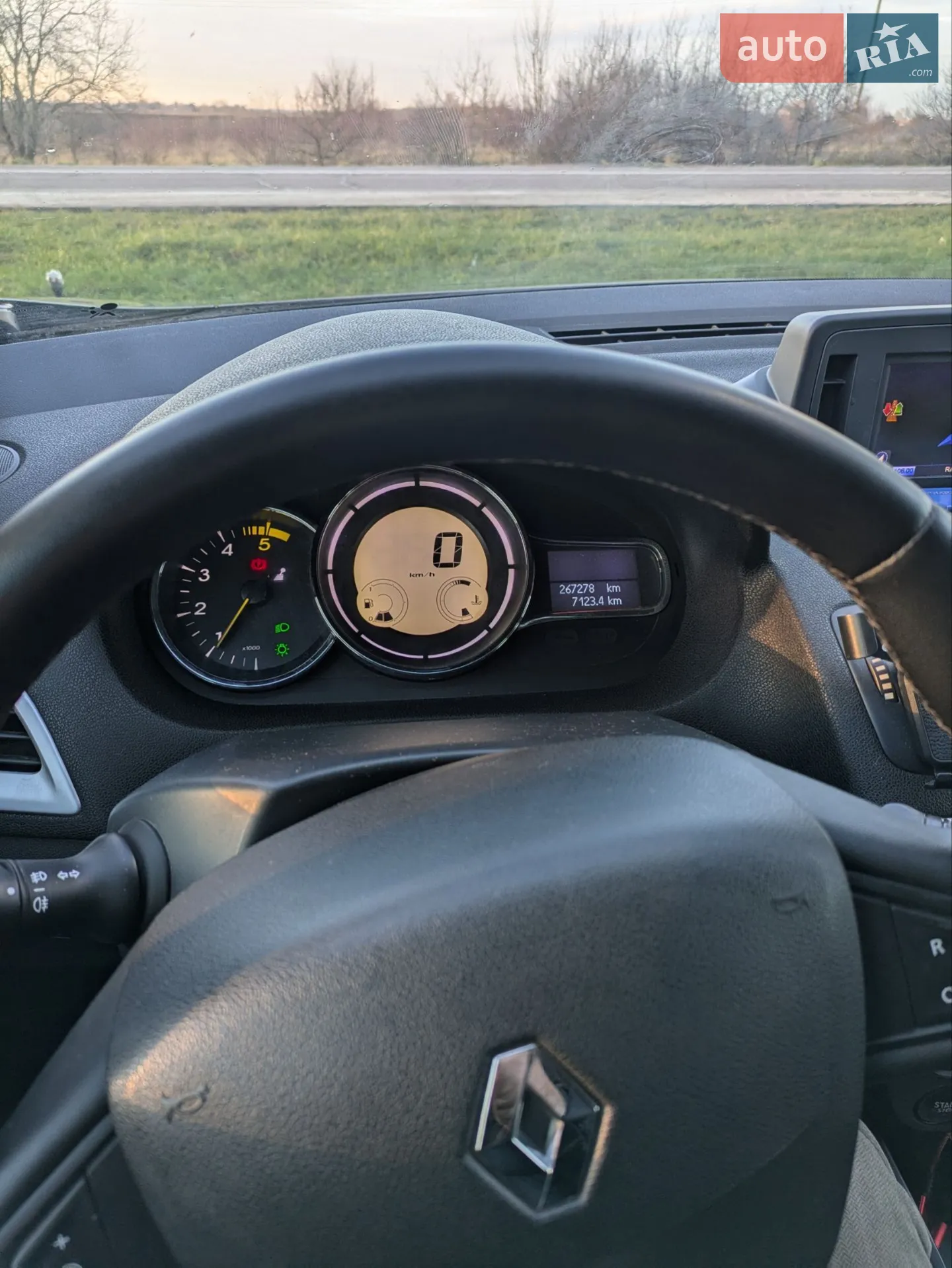 2010 Renault Megane - мініатюра 7