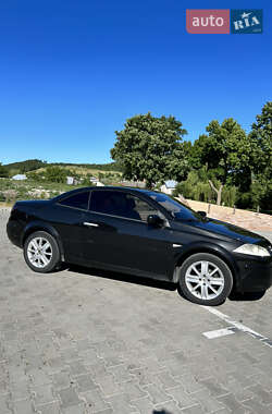 Кабриолет Renault Megane 2004 в 