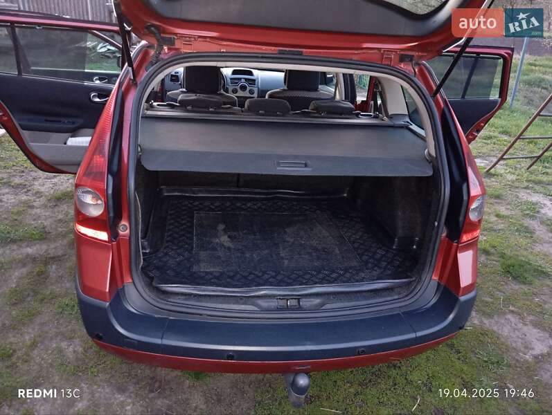 Универсал Renault Megane 2004 в Краснограде