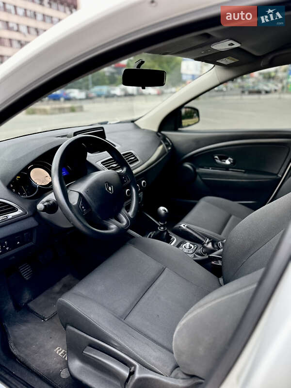 Хетчбек Renault Megane 2014 в Чернівцях