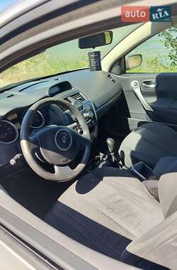 Универсал Renault Megane 2006 в 