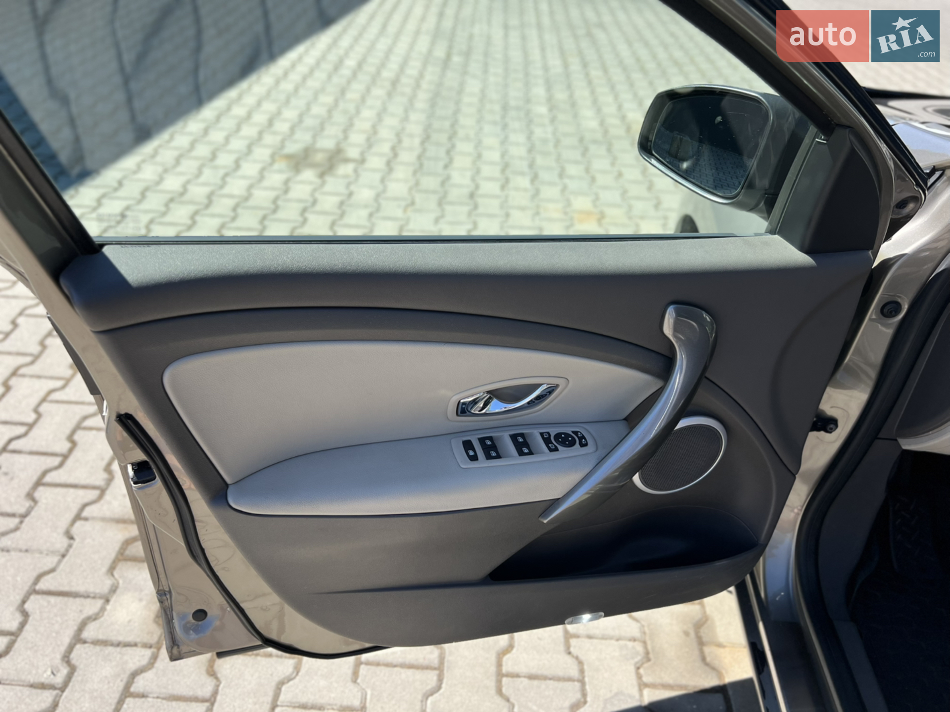2012 Renault Megane - мініатюра 39
