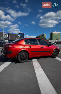 Седан Renault Megane 2004 в 
