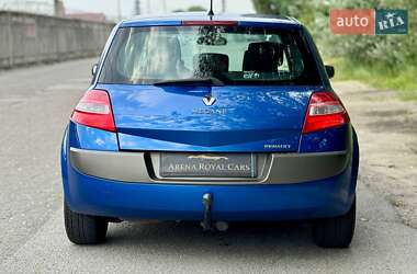 Хэтчбек Renault Megane 2006 в 