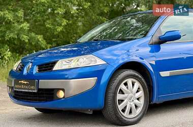 Хэтчбек Renault Megane 2006 в 
