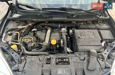 Хэтчбек Renault Megane 2010 в 