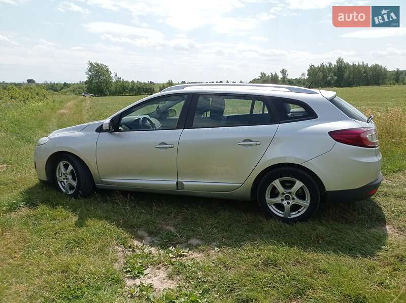 Універсал Renault Megane 2013 в Івано-Франківську фото 11 Універсал Renault Megane 2013 в Івано-Франківську