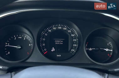 Хэтчбек Renault Megane 2018 в 