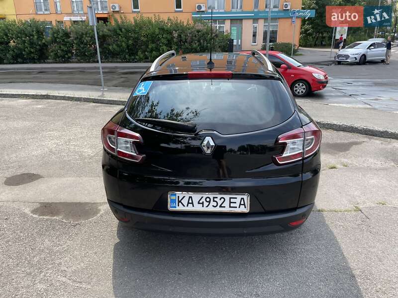 Универсал Renault Megane 2015 в Киеве
