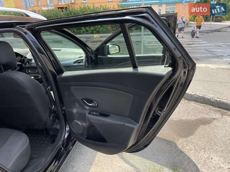 Универсал Renault Megane 2015 в Киеве