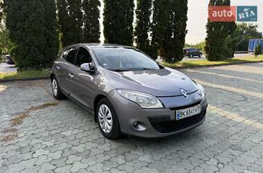 Хэтчбек Renault Megane 2010 в Дубно