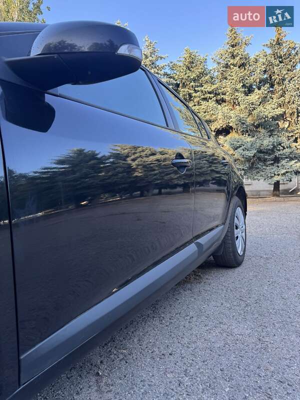Хэтчбек Renault Megane 2011 в Вознесенске