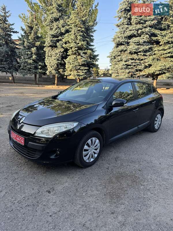 Хэтчбек Renault Megane 2011 в Вознесенске