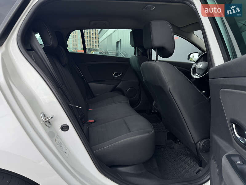 Универсал Renault Megane 2015 в Киеве