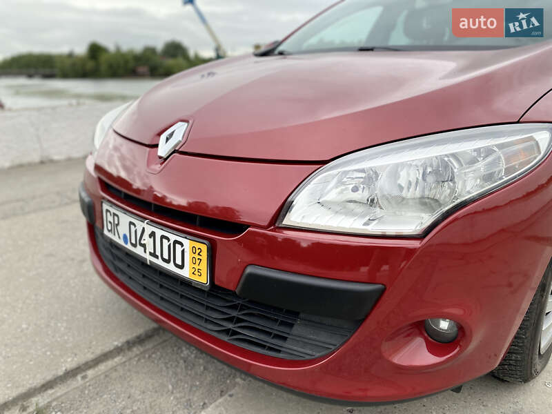 Універсал Renault Megane 2010 в Старокостянтинові