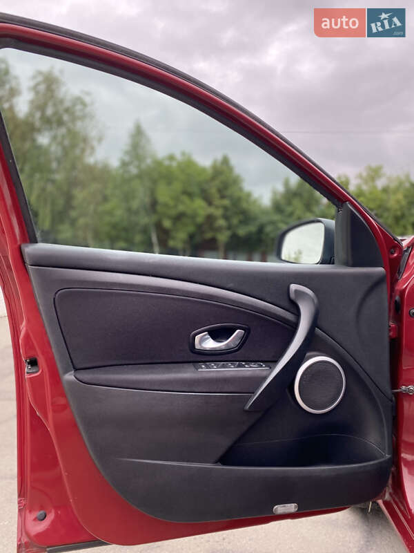 Універсал Renault Megane 2010 в Старокостянтинові