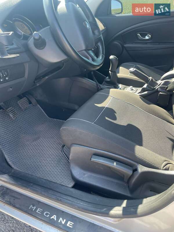 Универсал Renault Megane 2011 в Кривом Роге фото 8 Универсал Renault Megane 2011 в Кривом Роге
