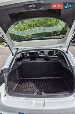Хэтчбек Renault Megane 2011 в 