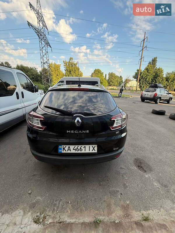 Универсал Renault Megane 2011 в 