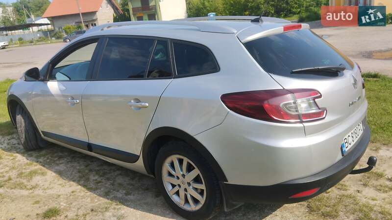 Универсал Renault Megane 2011 в Пустомытах