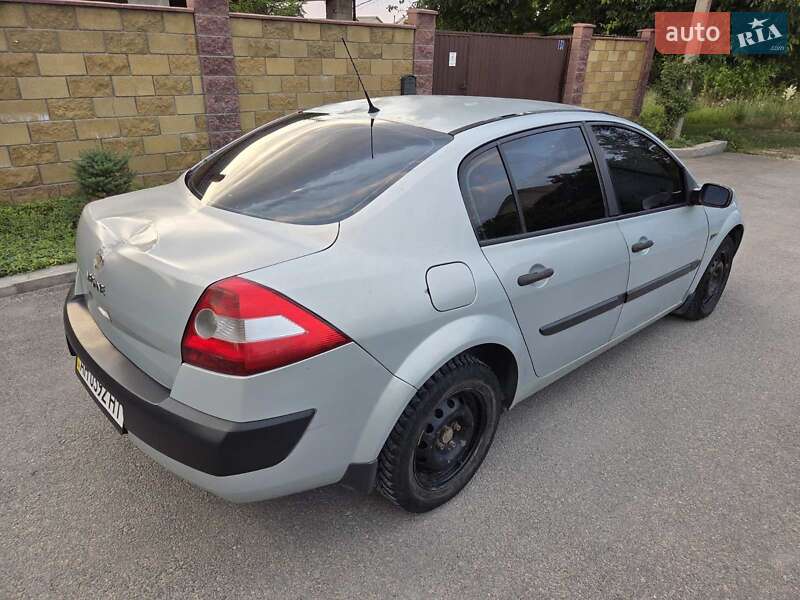 Седан Renault Megane 2004 в Каменском