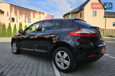 Хэтчбек Renault Megane 2009 в 