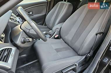 Хэтчбек Renault Megane 2009 в 
