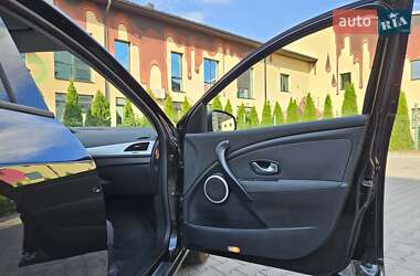 Хэтчбек Renault Megane 2009 в 