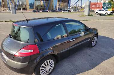 Хэтчбек Renault Megane 2005 в 