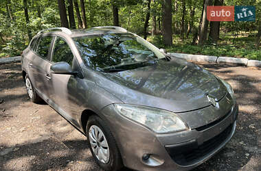 Универсал Renault Megane 2010 в 