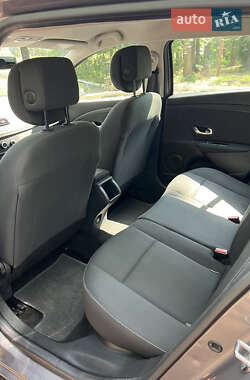 Универсал Renault Megane 2010 в 