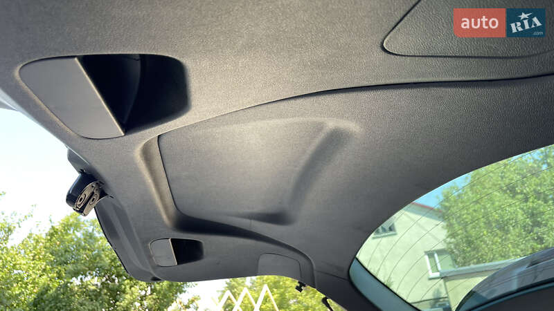 Універсал Renault Megane 2017 в Жовкві фото 62 Універсал Renault Megane 2017 в Жовкві