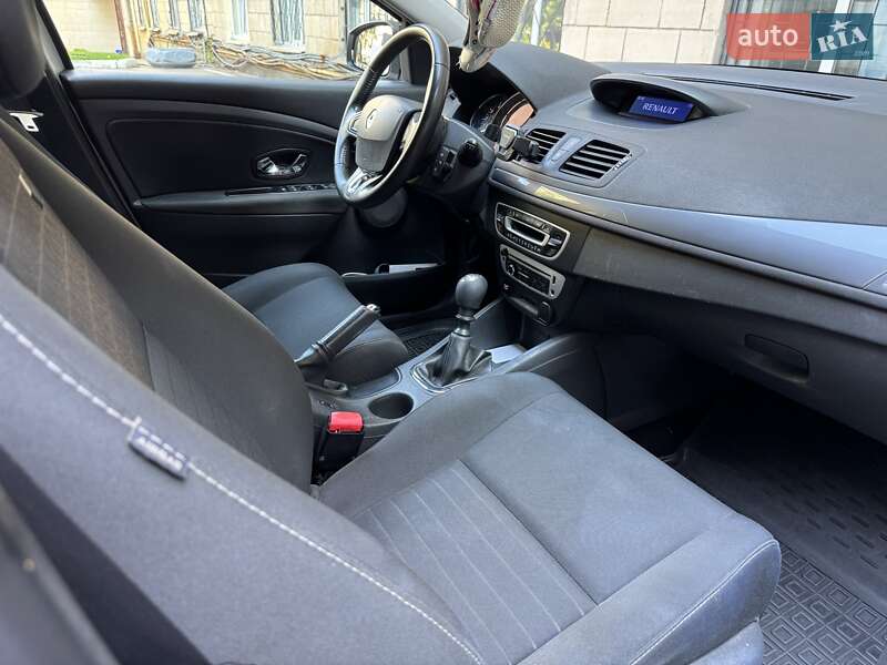 Универсал Renault Megane 2015 в Киеве