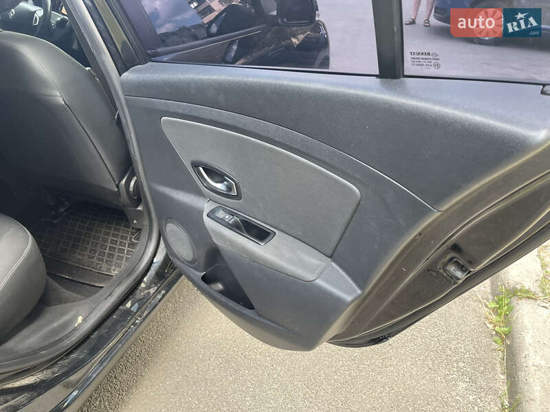 Универсал Renault Megane 2011 в Киеве