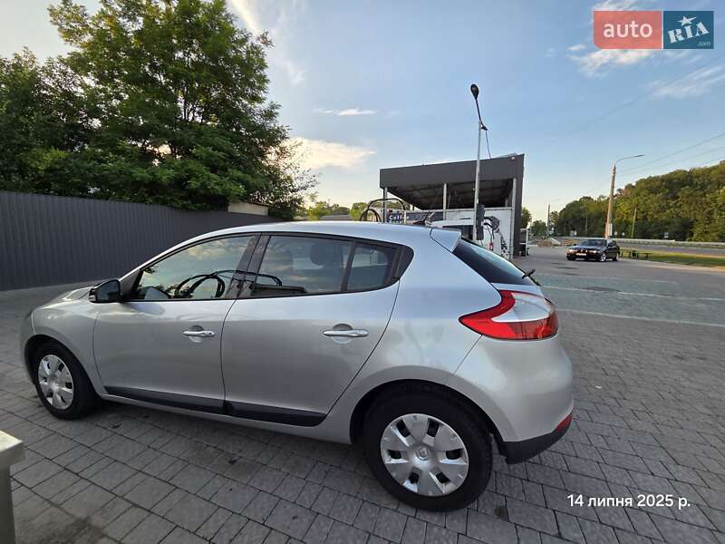 Хэтчбек Renault Megane 2011 в Тернополе
