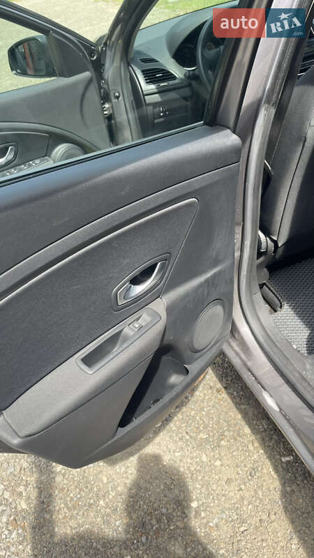 Хэтчбек Renault Megane 2008 в Черновцах