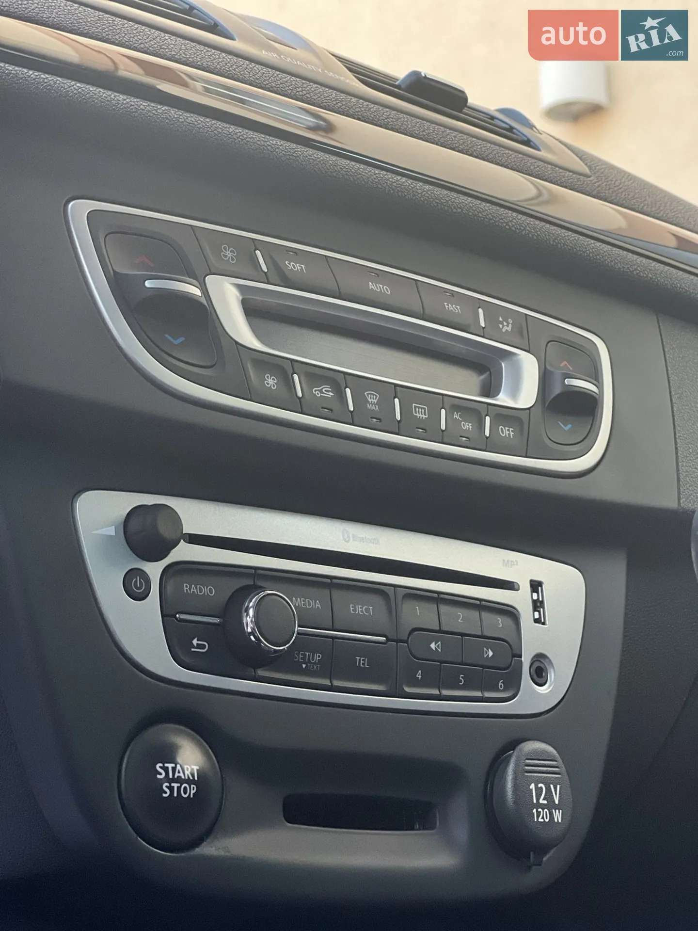 2013 Renault Megane - мініатюра 12