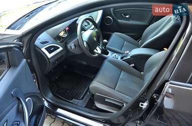 Универсал Renault Megane 2010 в 